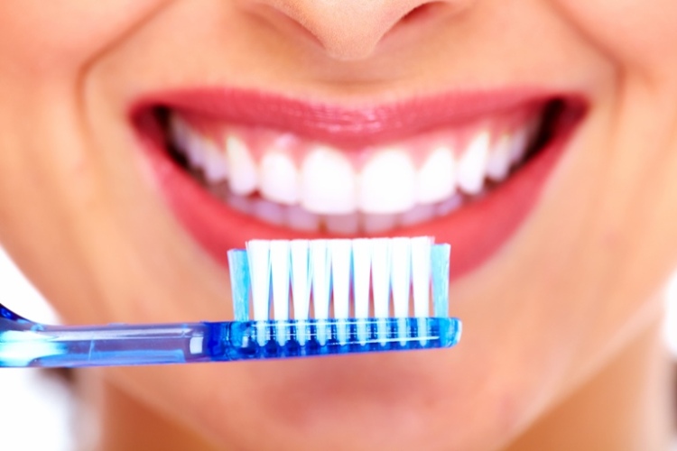Sağlıklı Dişlere Sahip Olmak İçin Neler Yapılmalıdır?